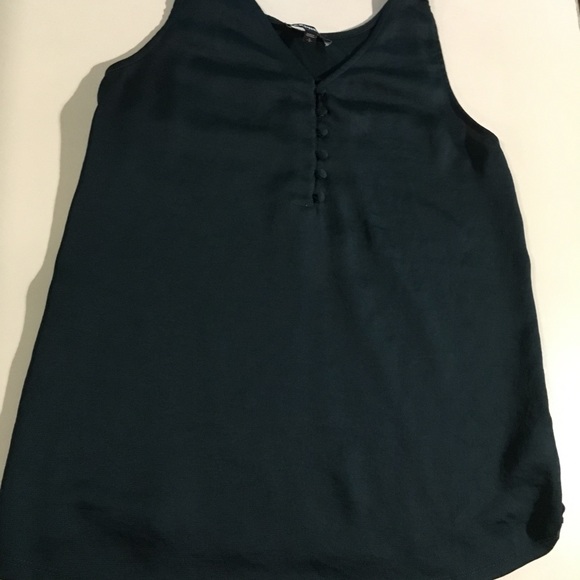 EXPRESS Solid Black V-Neck Button Front Light Tank - Picture 2 of 10